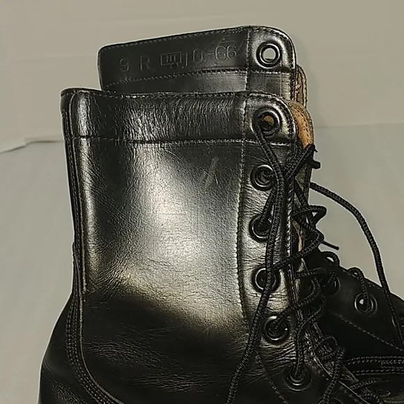 Vintage B F Goodrich black boots 9R (read ) - Picture 2 of 12